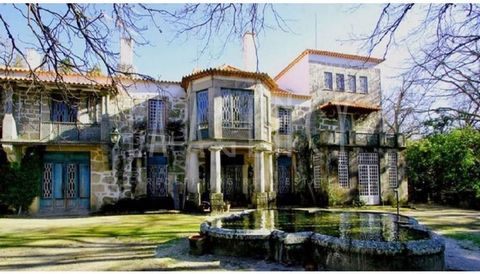 Located at the entrance to the Serra da Estrela Natural Park, this historic property enchants with its late 19th-century house, commissioned by the Marquis of Gouveia as a gift for his wife. With a classic and imposing architecture, built in stone, t...