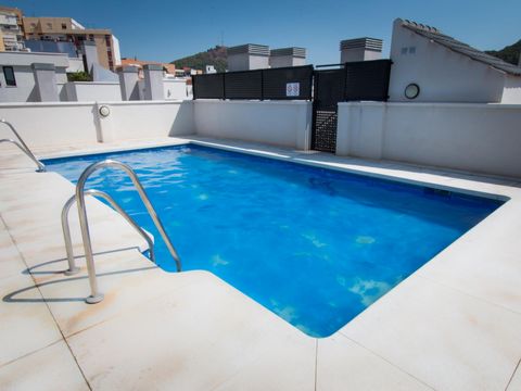 Our comfortable Refino 2 bedroom apartment, with two bedrooms, is ideal for families with children or friends who want to enjoy Malaga at a good price and from a great location with access on foot to all the monuments and areas of interest that the c...