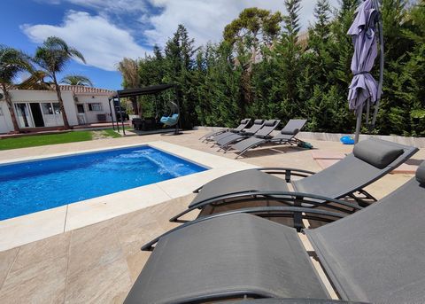 Located in Estepona. Superb single storey villa completely renovated with high quality materials, located in the Don Pedro urbanization, a very quiet residential area, west of the city center of Estepona, within walking distance to the sea and amenit...