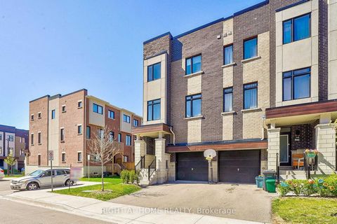 This newly constructed super bright 4-bedroom, 4-bathroom corner unit boasts an exceptional location, with its backyard facing a park and garden. Living and dining rooms flooded with natural light and seamlessly flow into the spacious open-concept ki...