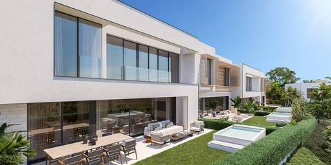 Incredible 2 bedroom townhouse built with highest specification overlooking renowed La Cala Golf course.This property offers an uninterrupted panorama of the lush green golf course. Wyndham La Cala Golf Resort residences feature a contemporary design...