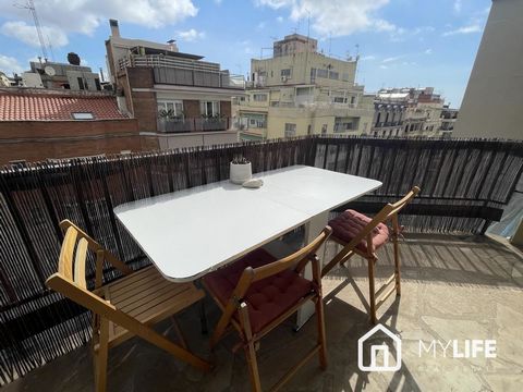 MYLIFE Real Estate presents this fantastic property for sale located in one of the best areas of the city. Beautiful apartment, very cozy, with large spaces and a generous balcony in a privileged location. 100m2 square built, very well distributed an...
