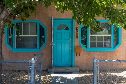 This LOVELY downtown bungalow is in the heart of it all! Within walking distance of Albuquerque's downtown area, and a short drive to Old Town, the Sawmill District, hospitals, and public transit, you are sure to enjoy the heartbeat of the city! This...
