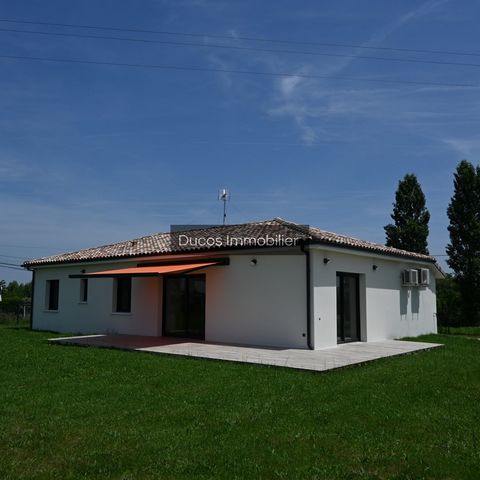 Lumineuse MAISON Récente RT2012 composée d'une cuisine équipée ouvert sur salon/séjour, d'ou des baies vitrées permettent un accés sur une grande terrasse. 2 chambres avec une salle de bains commune et une suite offrant une salle d'eau privée et dres...