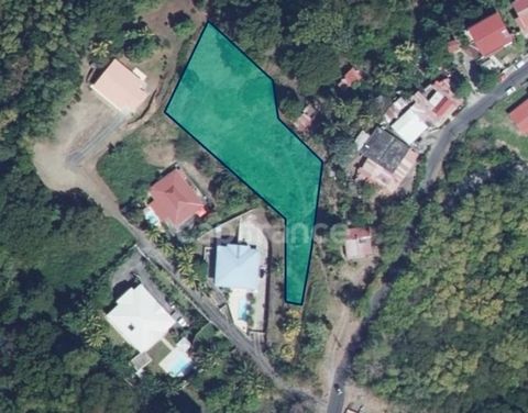 Dpt Martinique (972), à vendre SCHOELCHER - Terrain de 2 387,00 m² avec vue mer à Ravine Touza