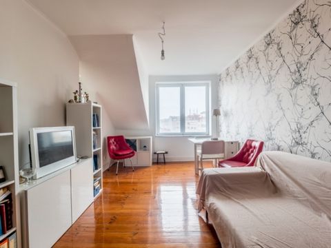 Discover the charm of this bright two-bedroom apartment, located in the heart of Arroios, one of Lisbon's most vibrant and multicultural neighborhoods. With two bedrooms, a bathroom, a comfortable living/dining room and an equipped kitchen with a bal...