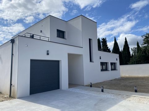 Villa d'Architecte à vendre 8 pièces CARCASSONNE (11) 169,58m2, 5 chambres, Piscine, terrain 500m2