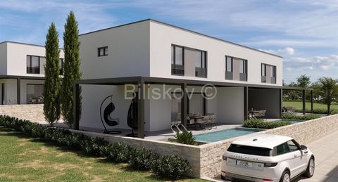 www.biliskov.com ID: 15207 Pag, MandreA duplex apartment with a sea view for sale, with a surface of 87.60 m², located in a new development of three apartments scheduled to begin construction in April 2026. The ground floor spans 43.50 m² and consist...