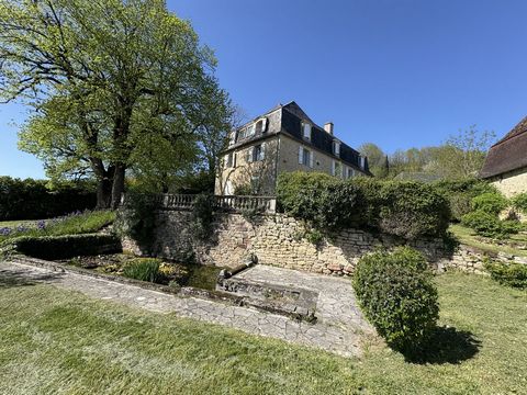 Superbe maison de maître rénovée à Coubjours