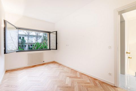 photo no. 10