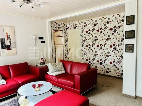 Sie sind auf der Suche nach Ihrem Sommermärchen mit Steg? Familienfreundlich und sonnig gelegen, findet sich Ihr Traum in dieser Wohlfühloase. Hier wurde mitgedacht, treten Sie ein und genießen Sie mit dem Ausblick in den Süd-Garten das herrliche Gef...