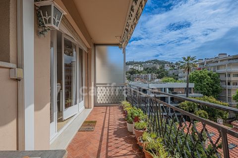 EXCLUSIVITÉ 2 PIÈCES TRAVERSANT DE 49,20 m² À CANNES À DEUX PAS DE LA CROISETTE