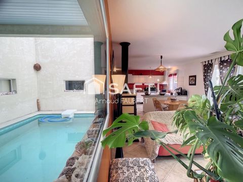 Maison T5 avec piscine intérieure et dépendance
