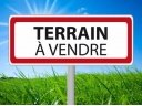 Building land with an area of approximately 580 m2 located in the town of LA CLISSE (17), near school, 10 minutes from Saintes (17) (shops, ...), 15 minutes from Saintes town center (17 ) and exit 35 A10 motorway (BORDEAUX-PARIS axis), 1h10 LA ROCHEL...