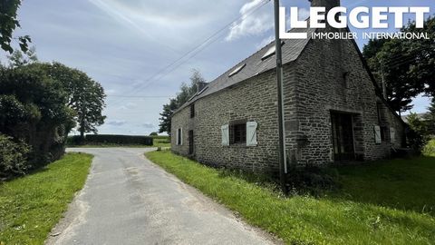 A22055CCU56 - Experience Rustic Elegance in Rural France! Discover the charm of countryside living with this renovated stone detached property, nestled near the picturesque village of Lizio. Meticulously restored to a superior standard, this enchanti...