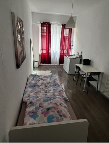 Very centrally located private room in the city centre of Darmstadt.
