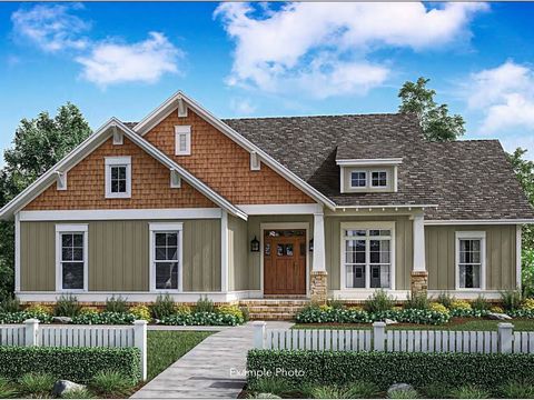 Brand new 3 bed/2 bath home with a rocking chair front porch built near York's charming Downtown area-- with NO HOA! This home is just one of 5 new homes built on the corner of Old Pinckney and Edgefield Road. Come out to see the quality of these new...