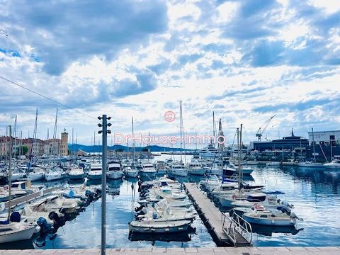 Bright apartment offering a magnificent view of the port located on the 1st floor of a small building close to all amenities. It consists of a living room with open and equipped kitchen, a bedroom with window to the inside, a shower room with toilet ...