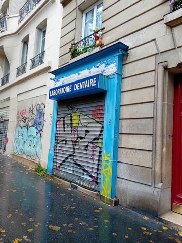 Dpt Paris (75), à vendre PARIS 20EME ARRONDISSEMENT Local commercial