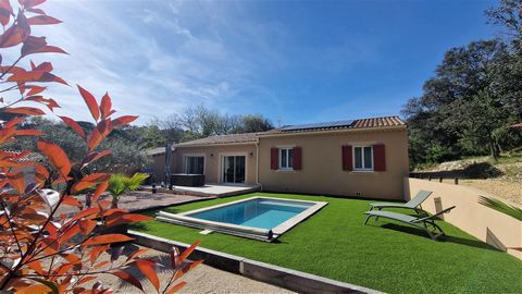 NEW The Le TUC IMMO agency in Bollène offers you this beautiful recent villa! Located on the heights of the village and in a wooded environment, this single storey house offers a beautiful living room of 59 m2 with a fully equipped kitchen, 3 bedroom...