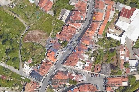 Building with approved project for 6 housing units and one commercial fraction. With an excellent location, the Bonfim area is a kind of well-kept secret of Porto. For more information, please feel free to contact us. Here life is felt more intensely...