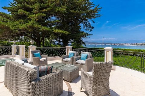 Exceptional Seafront villa for sale on the Cap d'Antibes. Facing West, on a rare piece of flat land of 8200m2, including swimming pool and tennis court, this stunning villa is built on 3 levels, with a total of 9 bedrooms and spacious living both ind...