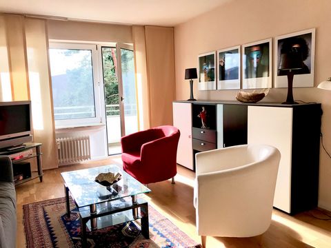 Attractive and modernized 2.5-room apartment fully furnished and equipped on the 1st floor of a 4-storey apartment building, renovated, friendly neighbourhood. The apartment is characterized by an upscale interior with parquet flooring, bathroom and ...