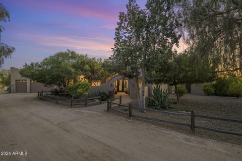 Luxury Custom Santa Fe home with horse set up in a quiet desirable neighborhood. This exquisite updated home is surrounded by lush mature trees and landscaping. Once you enter through the wrought iron front door you will see a meticulously maintained...