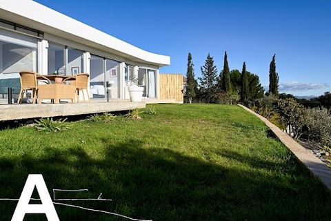 les Archineurs present you an architect sculptural home near Arles... les Archineurs a real estate and architecture agency all in one ! contact Frédérique ... ...