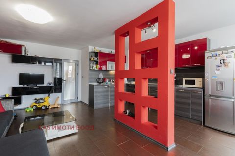 Spacious and functional two-bedroom apartment in a monolithic residential building with permission for use since 2005. Floor 8 of 9 with elevator. It consists of a spacious living room with a kitchenette with a total light area of almost 33 sq.m., tw...