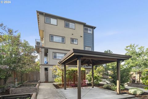 Enjoy a fun and carefree lifestyle in this luxury condo with a private backyard. This adorable condo has beautiful high-end finishes with quartz counters, stainless steel appliances, two big bathrooms with quartz and tile. Two beds and two baths make...