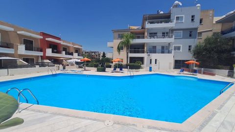 Two Bedroom Apartment For Sale in Universal, Paphos with Title Deeds Available This beautiful apartment is located in Universal, Paphos, a superb choice for real estate investment. Paphos is boasting a rich cultural heritage, stunning archaeological ...