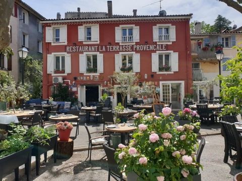 Restaurant 60 places en terrasse 60 en intérieur + Grand appartement