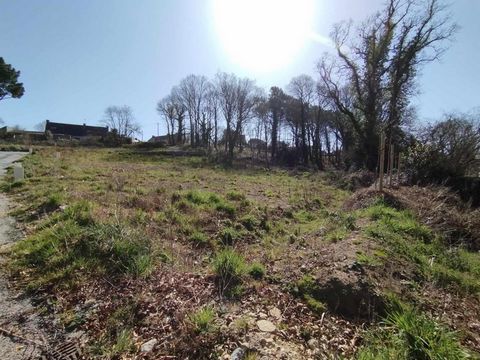 Terrain situé dans un quartier calme à 1 km de la mer