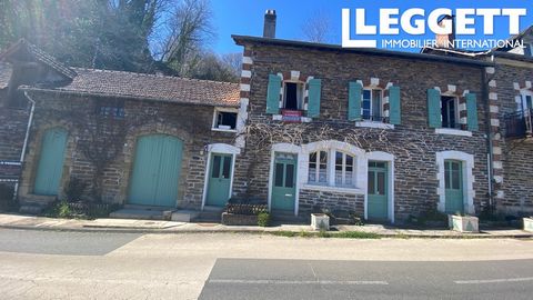 A35930JHC19 - Apartment one: Entrance, stairs up: sitting room, salon, large bedroom, steps up to the kitchen with terrace access, two adjacent (bed)rooms with french doors to the outside corridor. Toilet and shower room, attic space to convert. Apar...