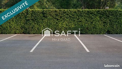 2 places de parking centre Castelginest PRIX NEGOCIABLE