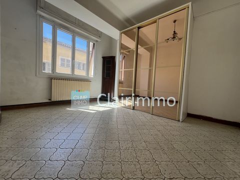 Appartement traversant T3 60m&#178; avec petit balcon et loggia