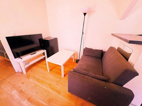 Les Chartreux T2 avec terrasse et dépendance