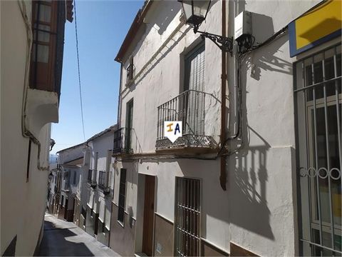 A 4 bedroom Townhouse with outside space situated in Iznajar in the province of Cordoba, Andalucia, Spain. This fantastic traditional property is full of character and charm with original tiling on the floors and old wooden doors throughout, anyone w...