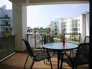 LONG TERM RENTAL Beautiful second floor apartment in La Marina. Spacious lounge, dining room with patio door to terrace. Fully equipped kitchen with washing machine, dishwasher, microwave, oven, fridge/freezer. Master bedroom with ensuite bathroom, s...