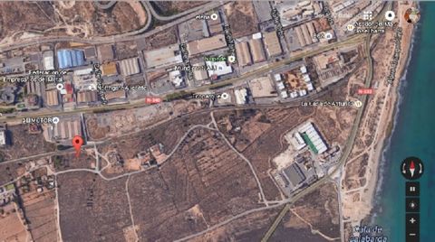12.000 square metres Plot for sale between Alicante Airport and El Altet beach. It is located in an Industrial Area, ideal for businesses related to transport, Airport. It is right on the way between the Alicante Airport and Alicante City