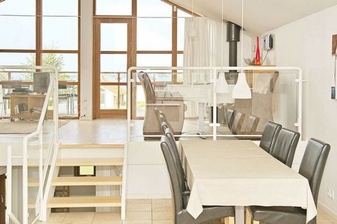 With a unique location close to the sea and overlooking the fjord and the idyllic marina, Marina Minde, you will find this holiday cottage. This house of very high quality was built in 2006 as a 1 ½-storey semi-detached house in a combination of wood...
