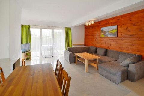 Perfect location, close to the beach, but still in a quiet area. Approximately 300 m to the center of the resort. Sarbinowo is today one of the leading resorts on the Polish Baltic coast. A two-story terraced house, on a fenced, private plot (approx....