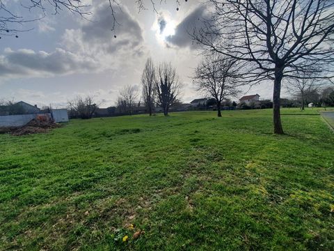 In the town of Saint-Sylvestre-Sur-Lot, you will have 1670m2 to place your new real estate project. If you want to visit this land, do not hesitate to contact IMMO + COM -. Information on the risks to which this property is exposed is available on th...