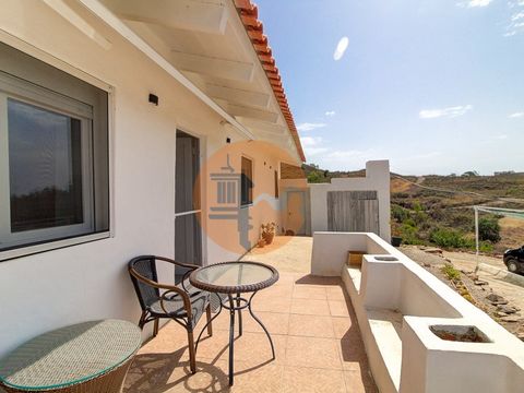 House in the Serra de Tavira in excellent condition, consisting of 2 bedrooms, living room and kitchen in open space, pantry and 2 bathrooms. It also has a pantry and a small warehouse (workshop). There is also an area with works to finish but with a...