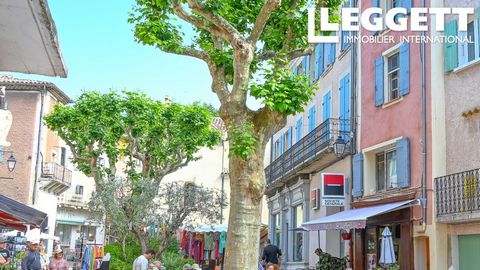 A22172NEB26 - A bar/bistro on the ground floor with a lovely terrace, on a pedestrian square. One of the most beautiful terraces in Nyons where daily life is reflected with all the shops that surround this characteristic square with its plane trees. ...