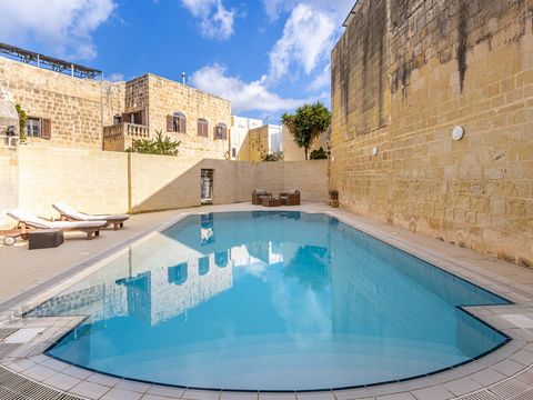 Charming just so charming Nestled within the prestigious 'olde' village of Lija home to traditional Palazzos and Townhouses located within picturesque streets and quaint little alleys this enchanting double fronted 400 year old Townhouse exudes timel...