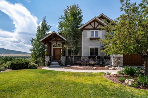 Prepare to be captivated by this magnificent 5-bedroom, 6-bath residence nestled in the heart of Silver Spur. Situated on a premier lot adjoining open space, this home offers seamless access to the renowned Silver Spur trail system. Stunning views gr...