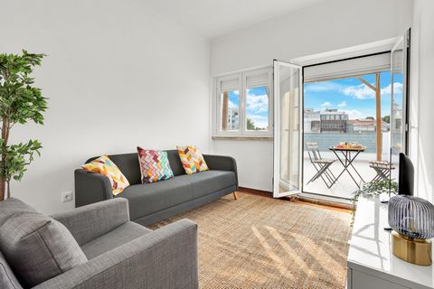 Bright Two Bedroom Apt | Almada | Terrace w/River Views Bright two-bedroom apartment with access to both the beaches of Costa da Caparica and Lisbon. The apartment allows you to enjoy the sun from its spacious terrace and includes a fully equipped ki...