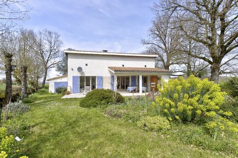 Looking for the perfect lock up and leave in the French country side, with a light, spacious living and lots of greenery around ? Look no further. With a surface area of 82 square meters, this 1960's property offers a comfortable living space, includ...